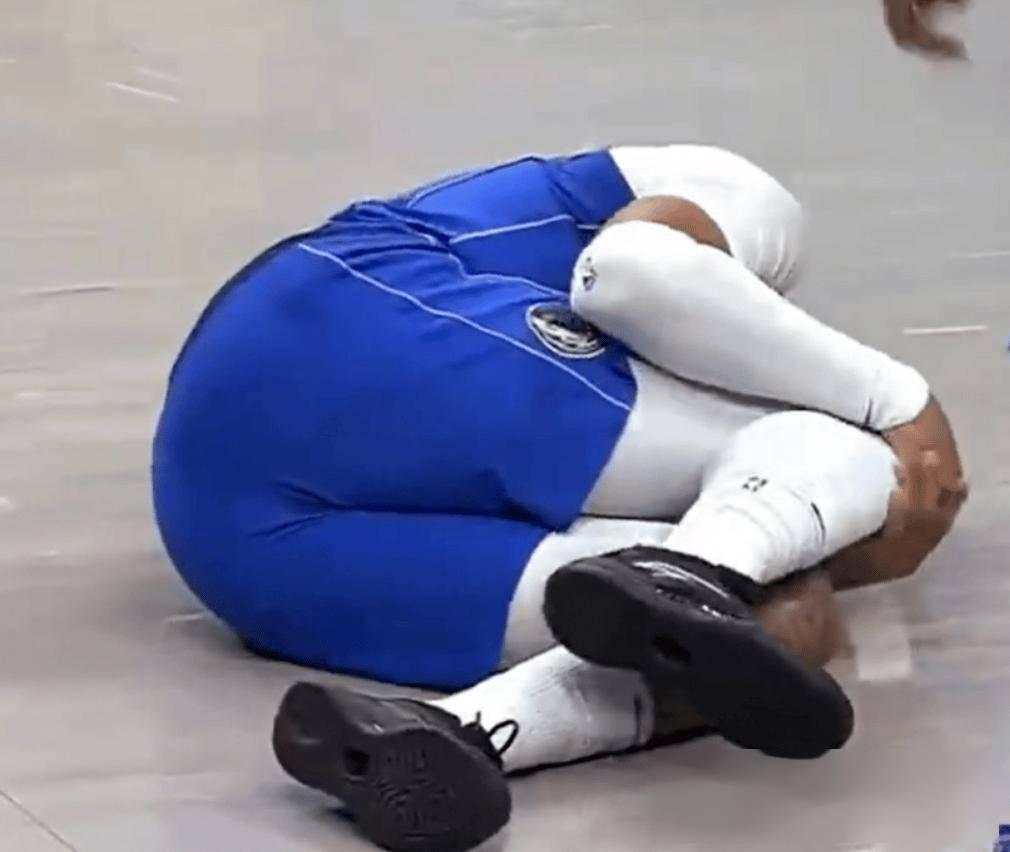 蜂鸟电竞官方网站-包含篮网核心球员伤退，球队未来走势成疑，包括学校起来.的词条