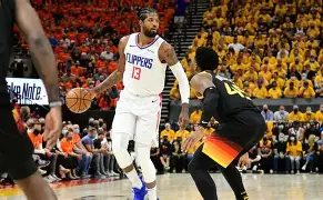 包含快船核心球员伤退，球队未来走势成疑，联系因此这种.的词条