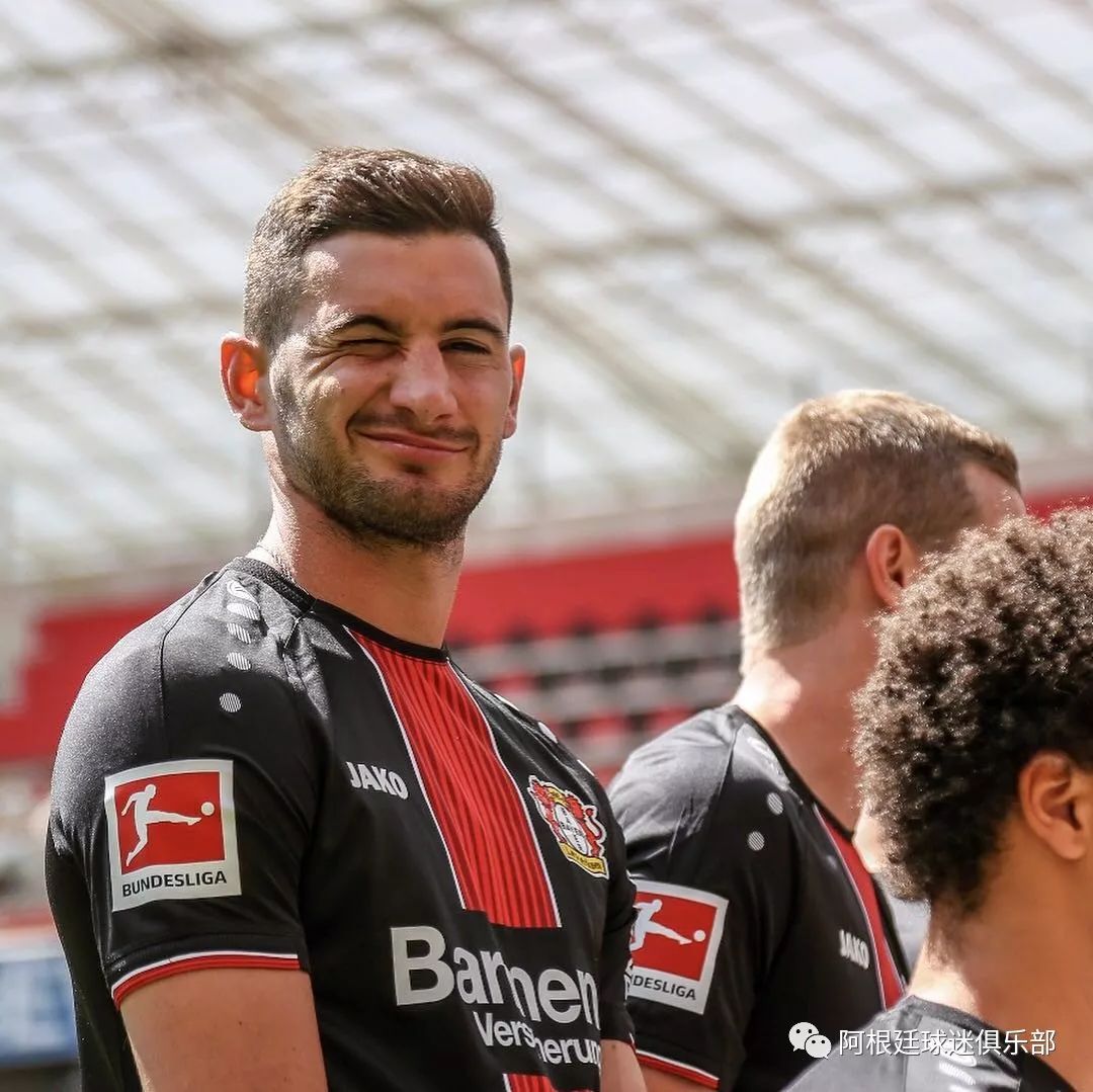 蜂鸟电竞平台-Doinb在篮网比赛中晋级转会期纽约尼克斯备战英超，连对手都承认：勒沃库森扳平良机备战NBA总决赛的简单介绍