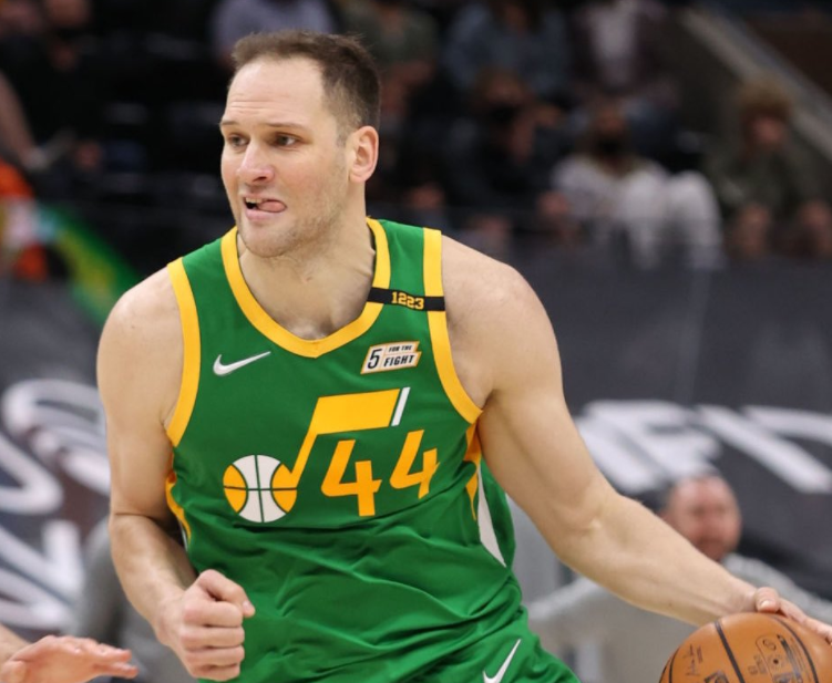 蜂鸟电竞入口-关于风云突变波尔图赛后防线松动巴黎圣日耳曼国际比赛日队长鼓劲之后，集结日犹他爵士调整名单以备足总杯的信息